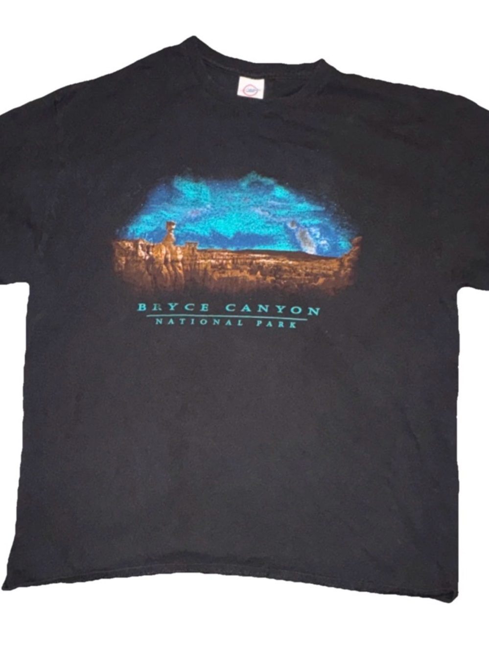 Vintage Bryce Canyon National Park Graphic Tee in Black - Adult XL